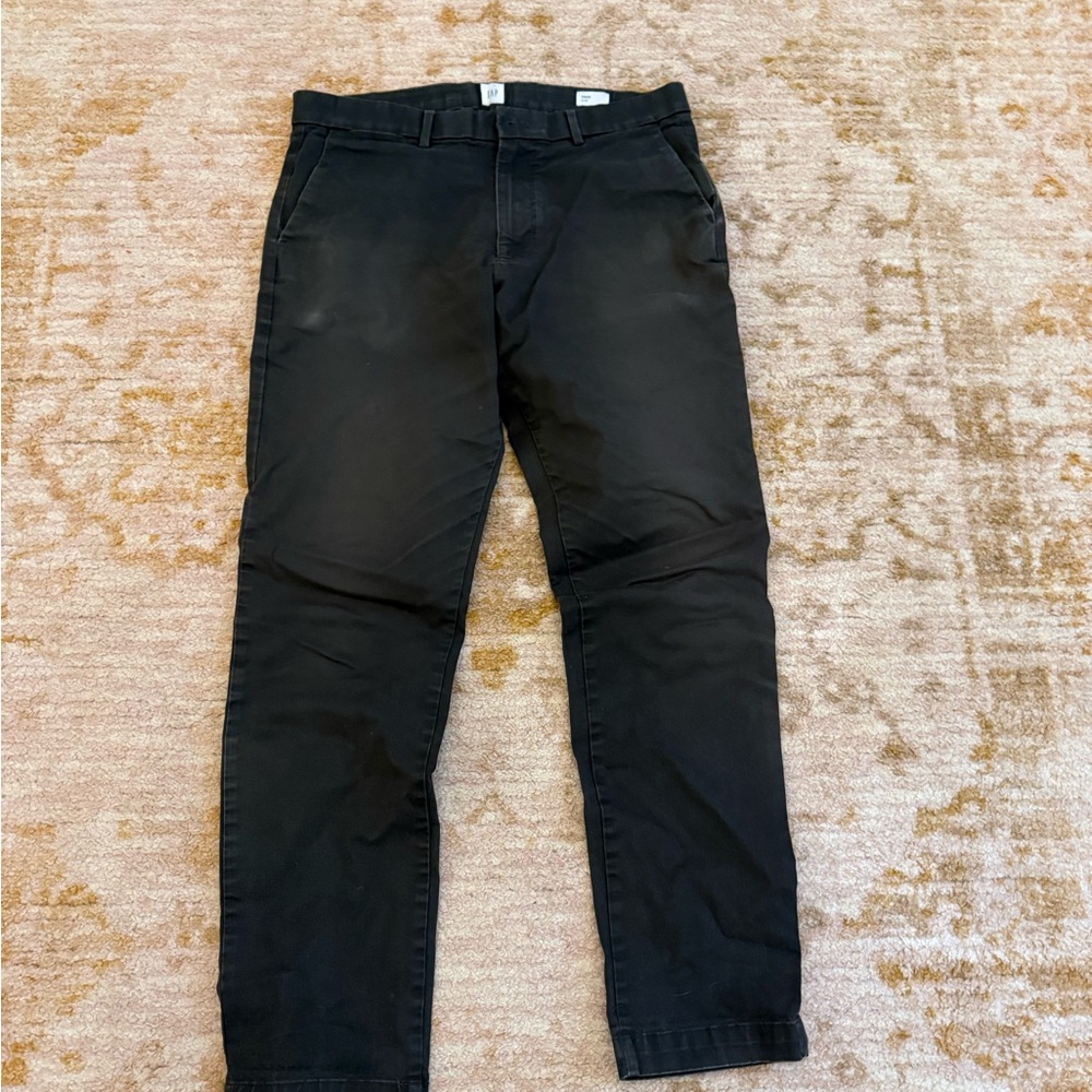 GAP Men's Classic Forest green Chinos